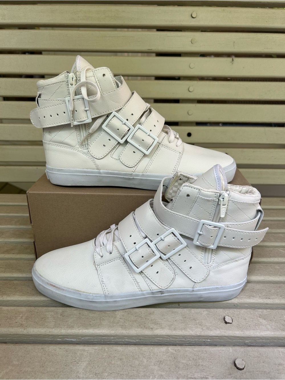 Men's High-Top Buckle Sneakers - White